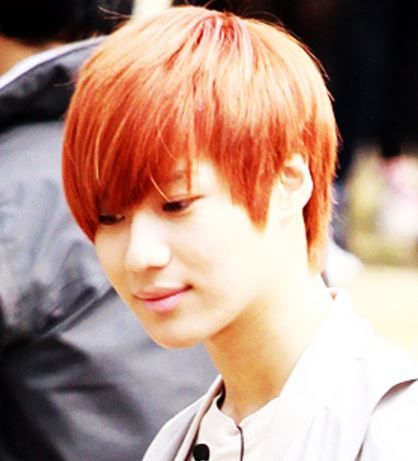 แทมินผมแดง